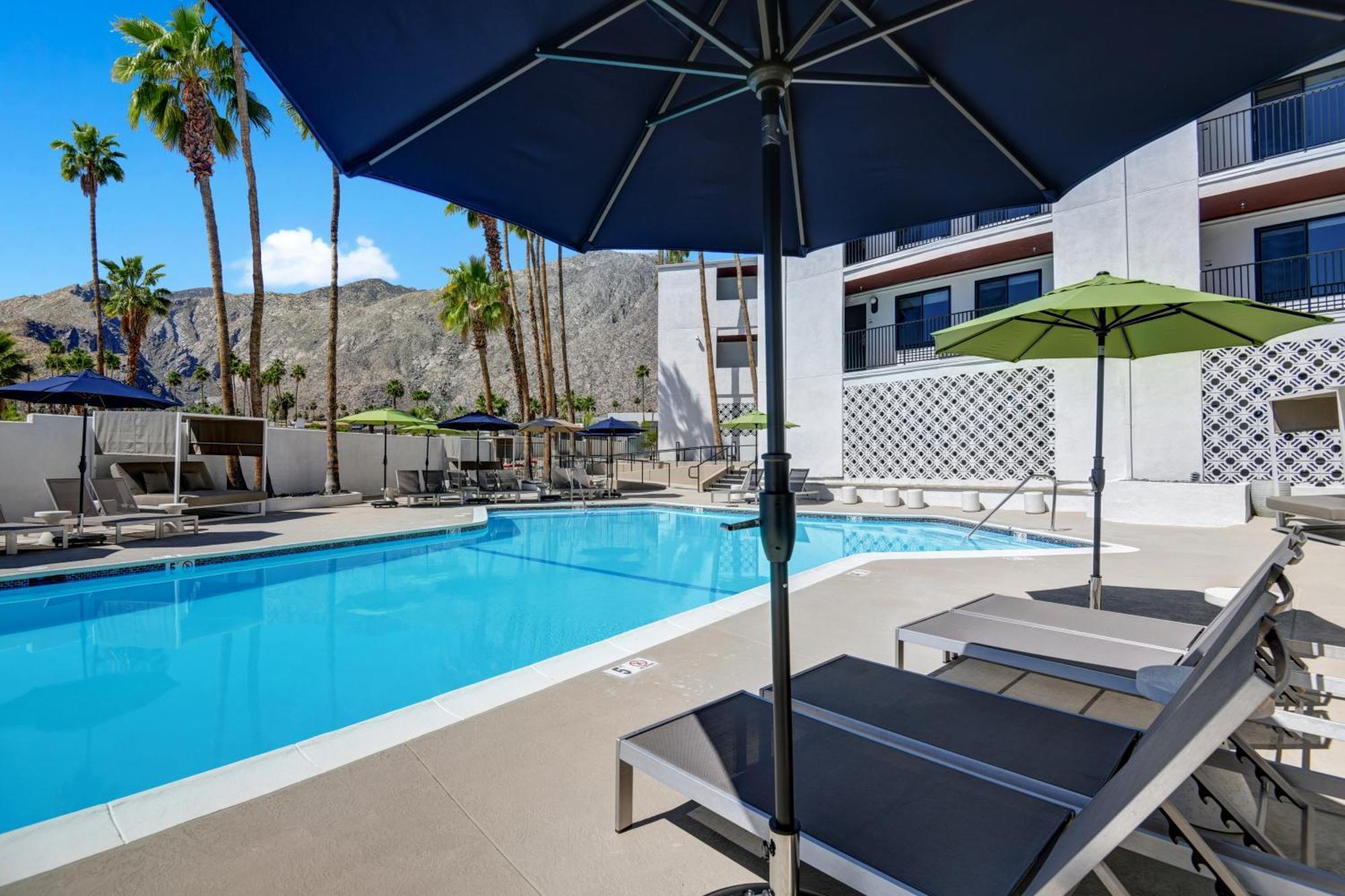 Hotel The Dunes Palm Springs