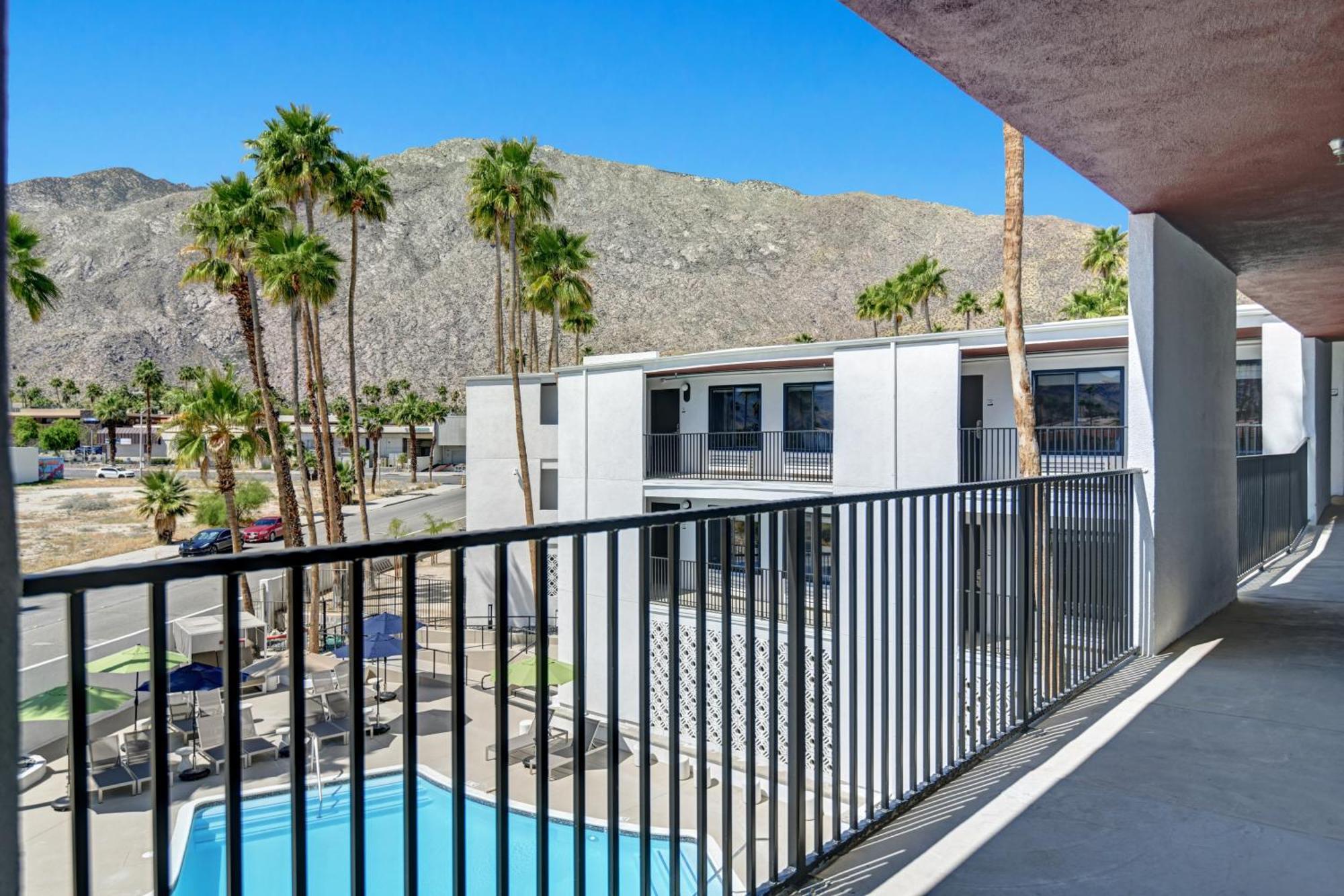 Hotel The Dunes